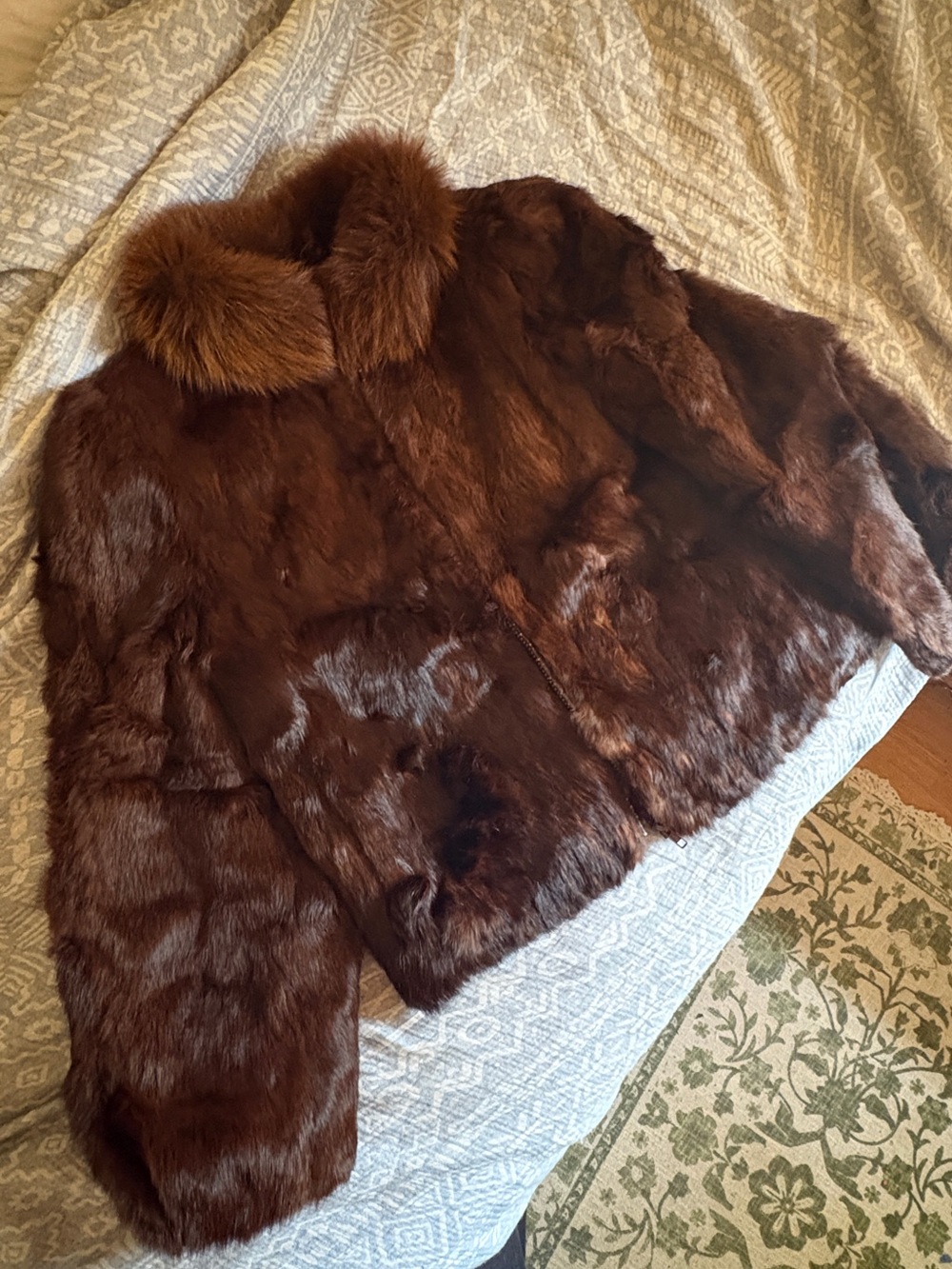 Vintage Luxury Women's Short Brown Fur Coat